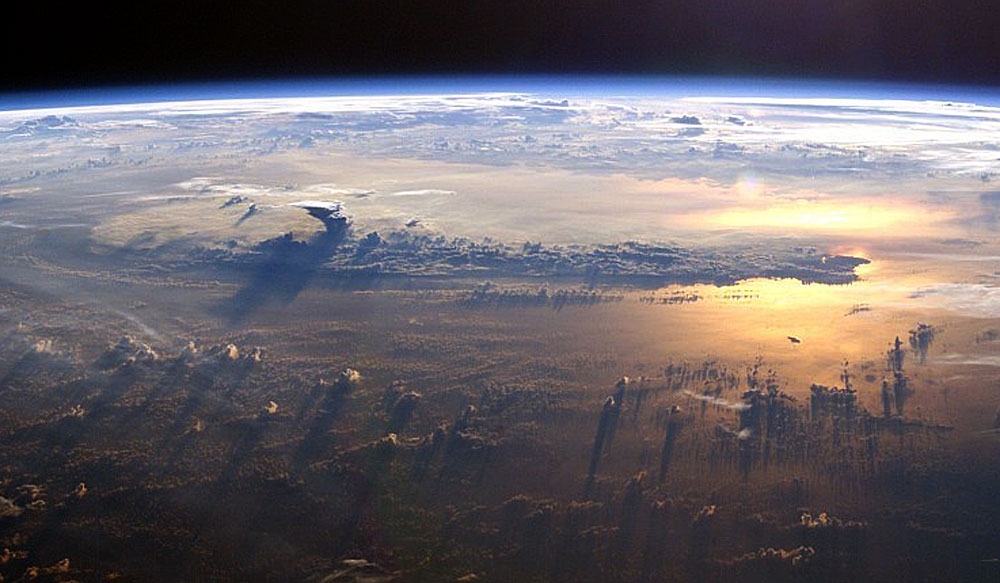 space-sunset_NASA1000