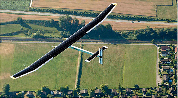 solar-airplane_from-above